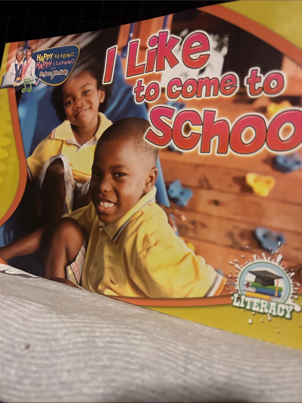 I Like to Come to School - Kids Learning Book (Yellow)